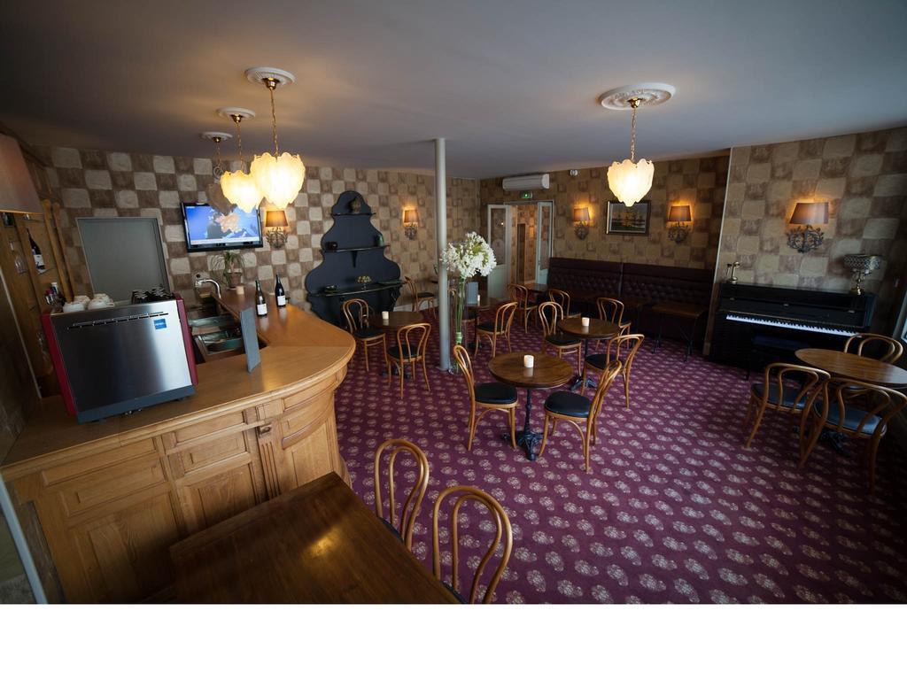 Le Clos Saint Martin Hotel Сансер Екстериор снимка